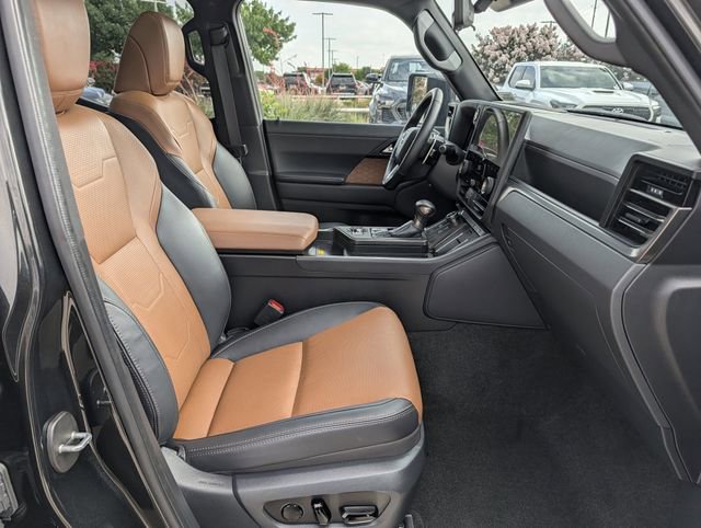 Used 2025 Lexus GX 550 w/ Accessory Package (2T) AWD/4WD image 37