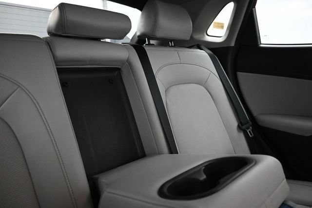 Used 2023 Hyundai Kona Limited FWD image 19