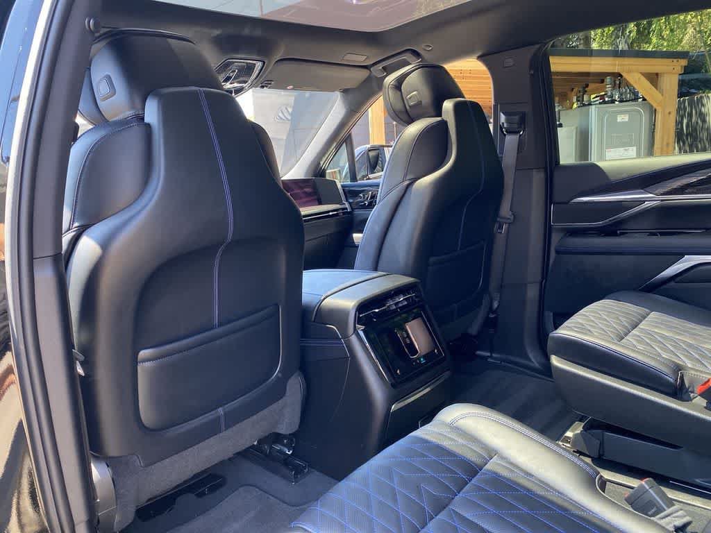 Certified 2026 Cadillac Escalade IQ Luxury 1 AWD/4WD image 16