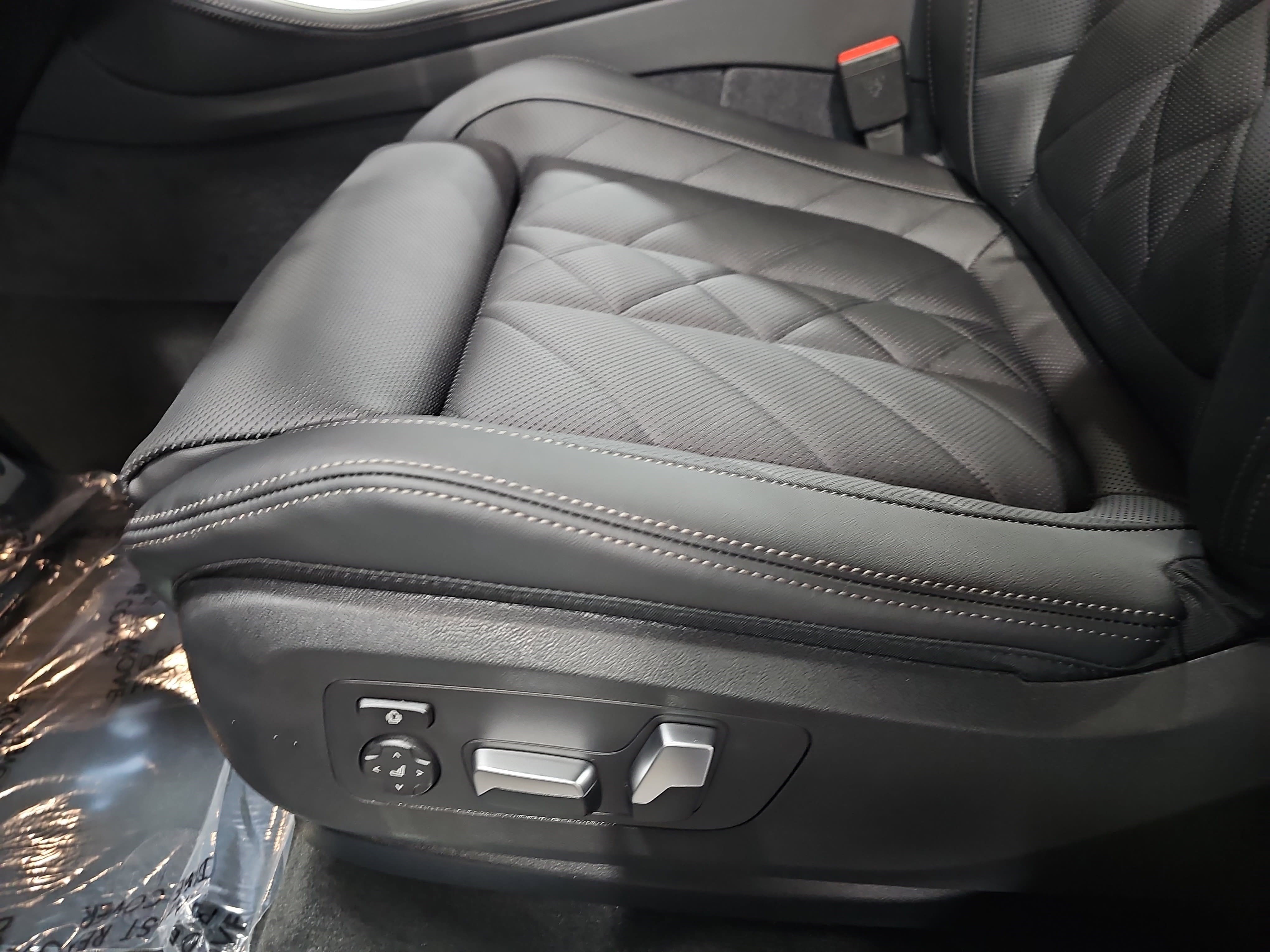 New 2026 BMW X5 xDrive40i w/ M Sport Package image 31