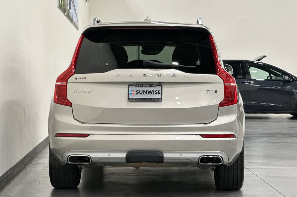Used 2017 Volvo XC90 T6 Momentum w/ Vision Package AWD/4WD image 5