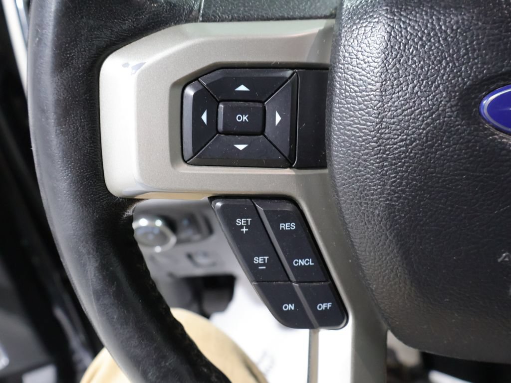 Used 2018 Ford F250 Lariat w/ Lariat Ultimate Package AWD/4WD image 29