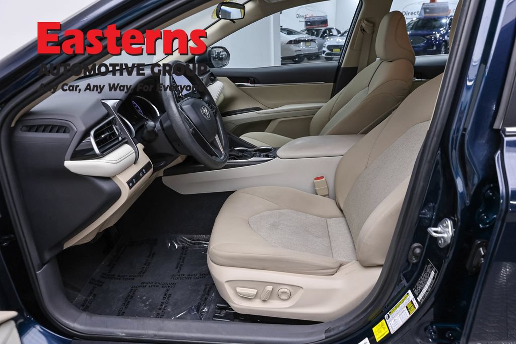 Used 2021 Toyota Camry LE FWD image 14