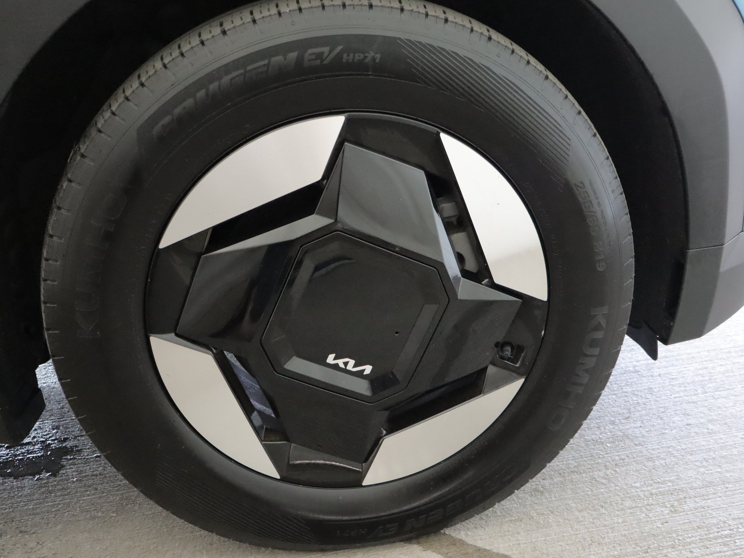 Used 2024 Kia EV9 Wind AWD/4WD image 29