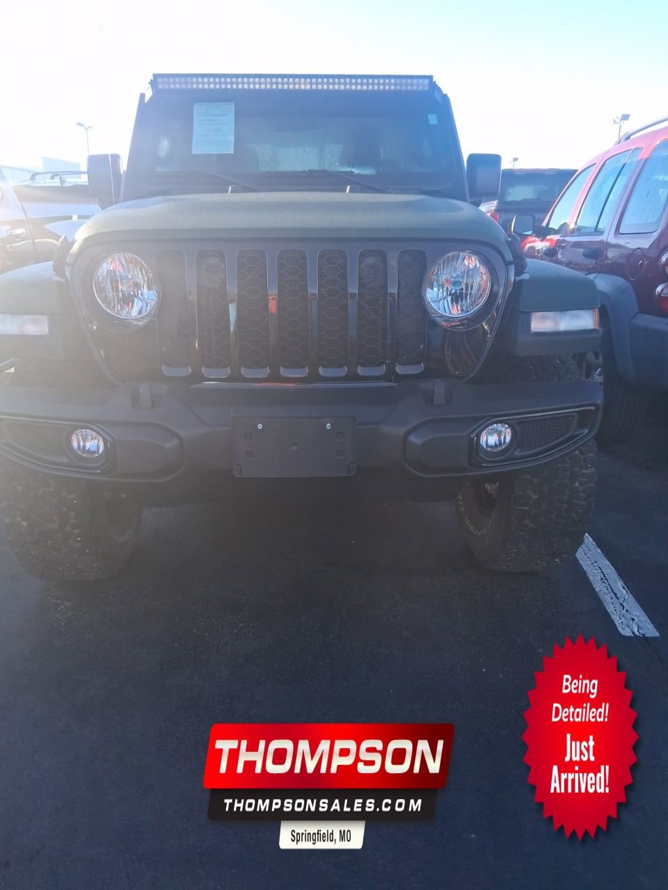 Used 2023 Jeep Gladiator Willys image 1