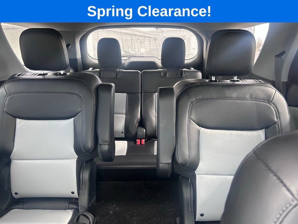 Used 2023 Ford Explorer XLT w/ Equipment Group 202A image 13