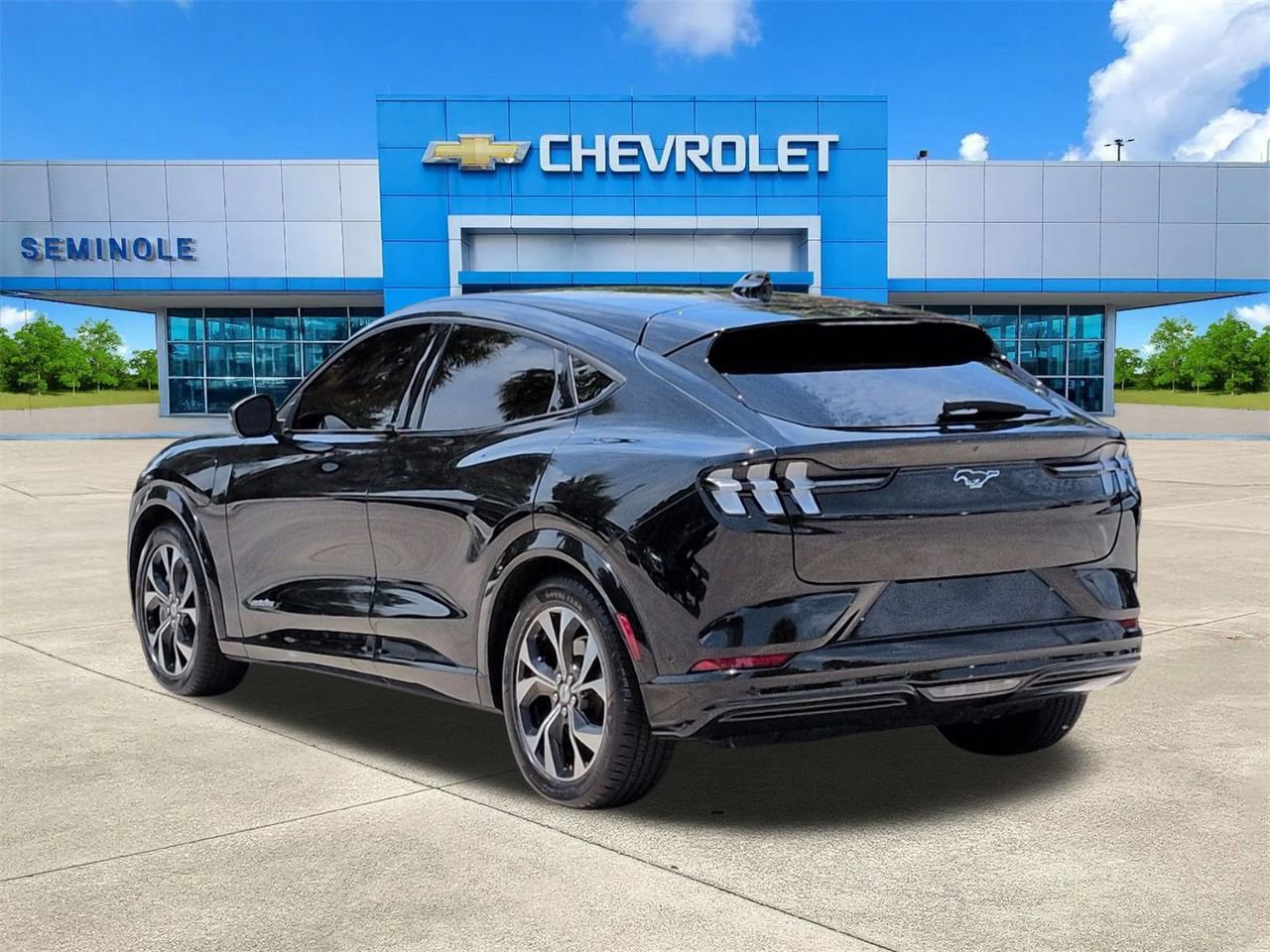 Used 2022 Ford Mustang Mach-E Premium RWD image 3