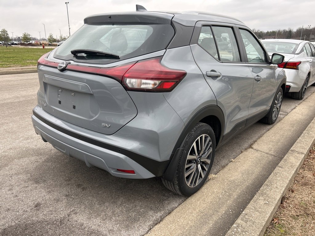 Used 2023 Nissan Kicks SV image 4