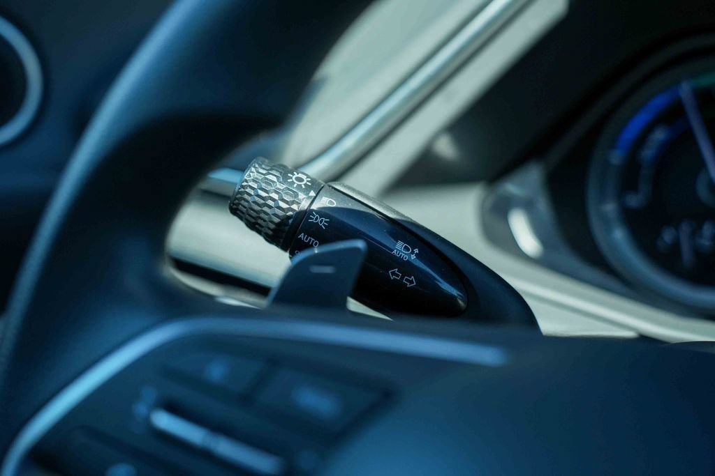 Used 2023 Hyundai Sonata Blue FWD image 28