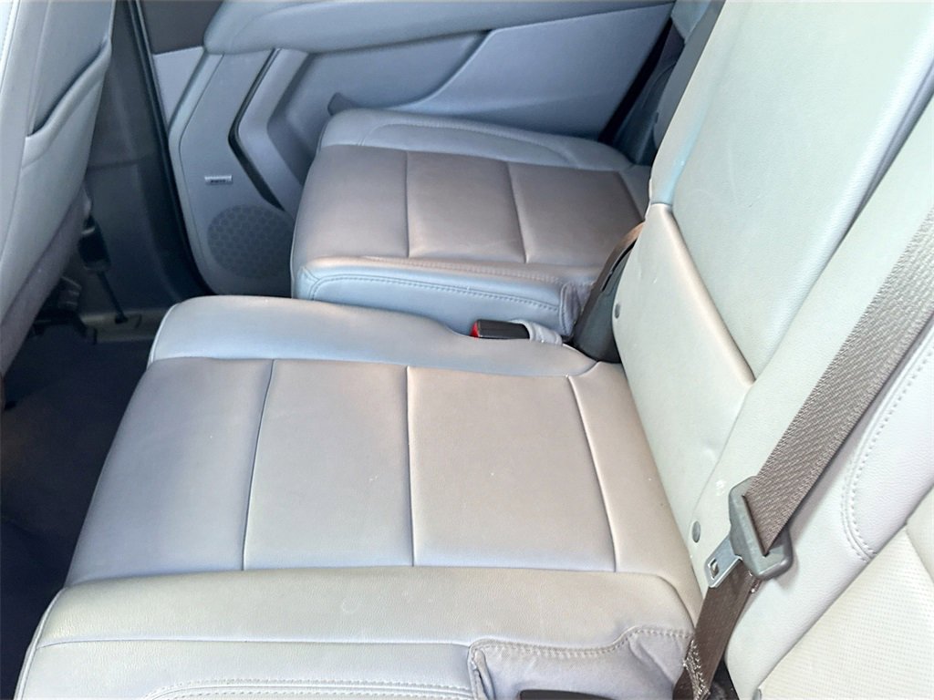 Used 2022 GMC Yukon SLT w/ SLT Luxury Package image 29