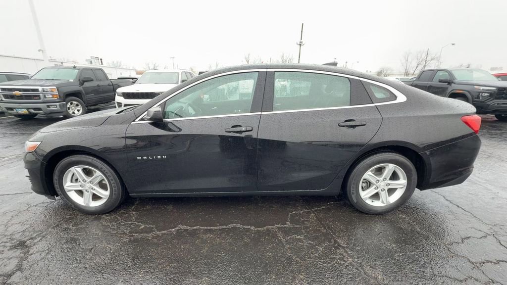 Used 2023 Chevrolet Malibu LS w/ LPO, Floor Liner Package FWD image 5