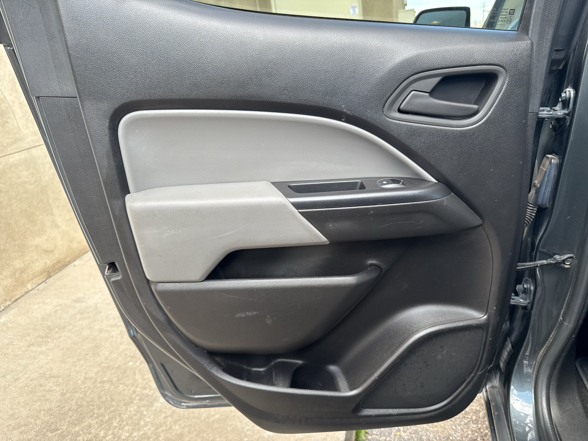 Used 2017 Chevrolet Colorado W/T w/ WT Convenience Package RWD image 25