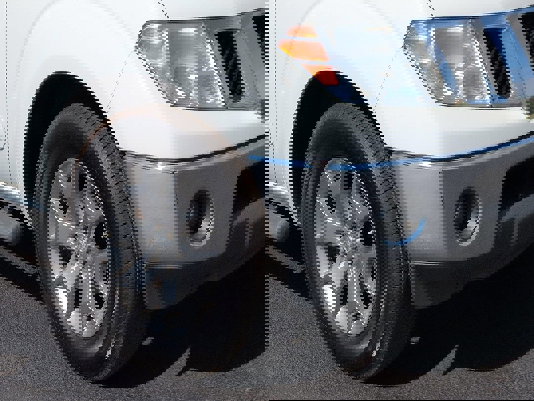 Used 2019 Nissan Frontier SL image 9