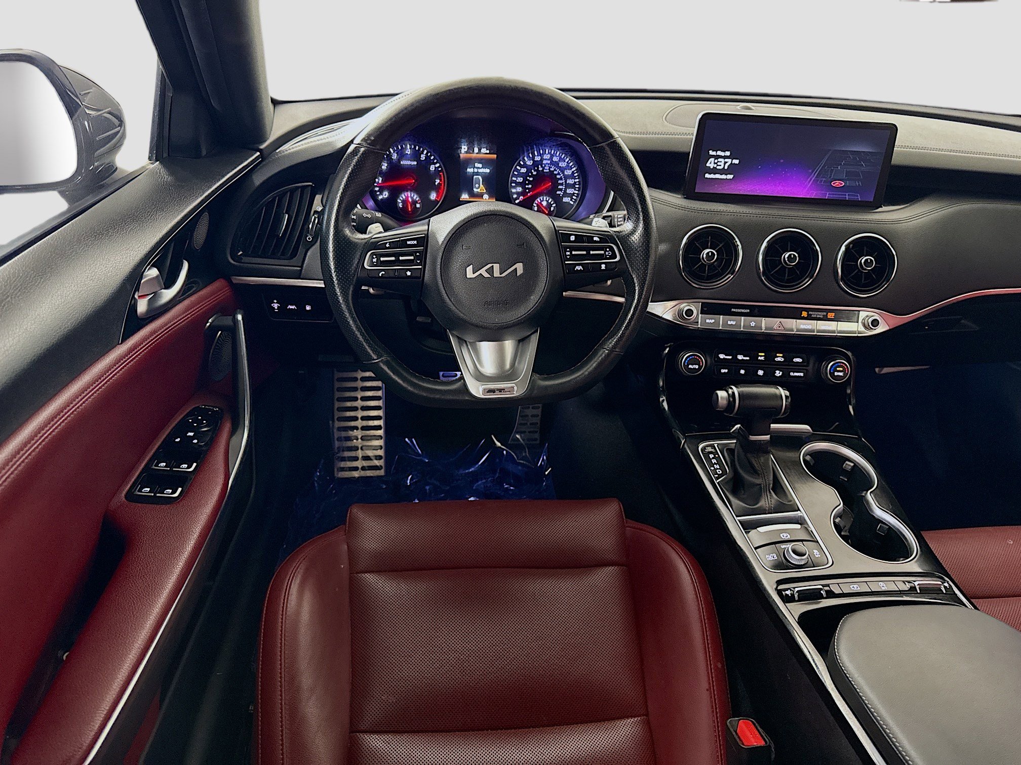 Used 2023 Kia Stinger GT-Line w/ Sun & Sound Package RWD image 17
