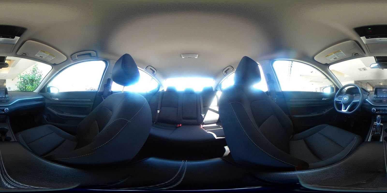 Used 2025 Nissan Altima 2.5 SV FWD image 43