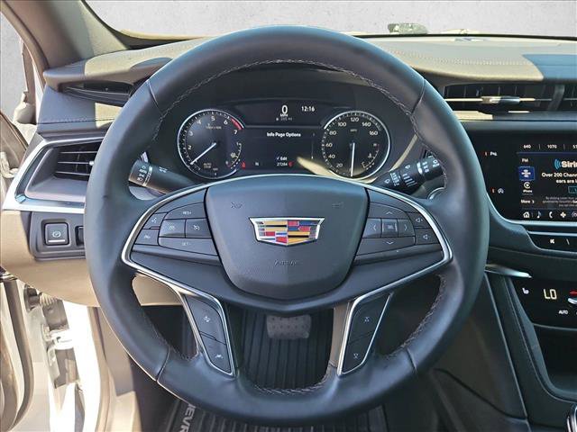 Certified 2024 Cadillac XT5 Luxury FWD image 15