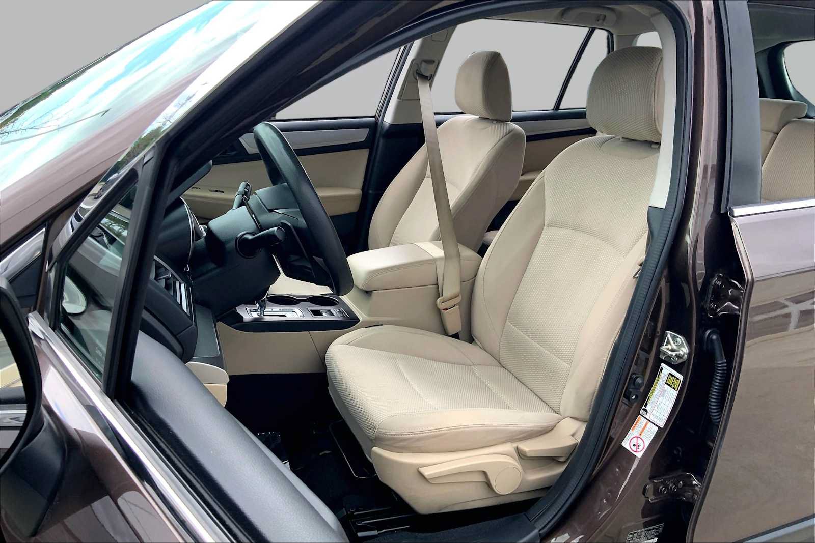 Used 2019 Subaru Outback 2.5i AWD/4WD image 9