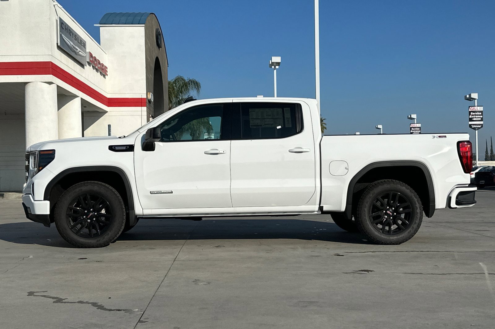 New 2026 GMC Sierra 1500 Elevation image 3