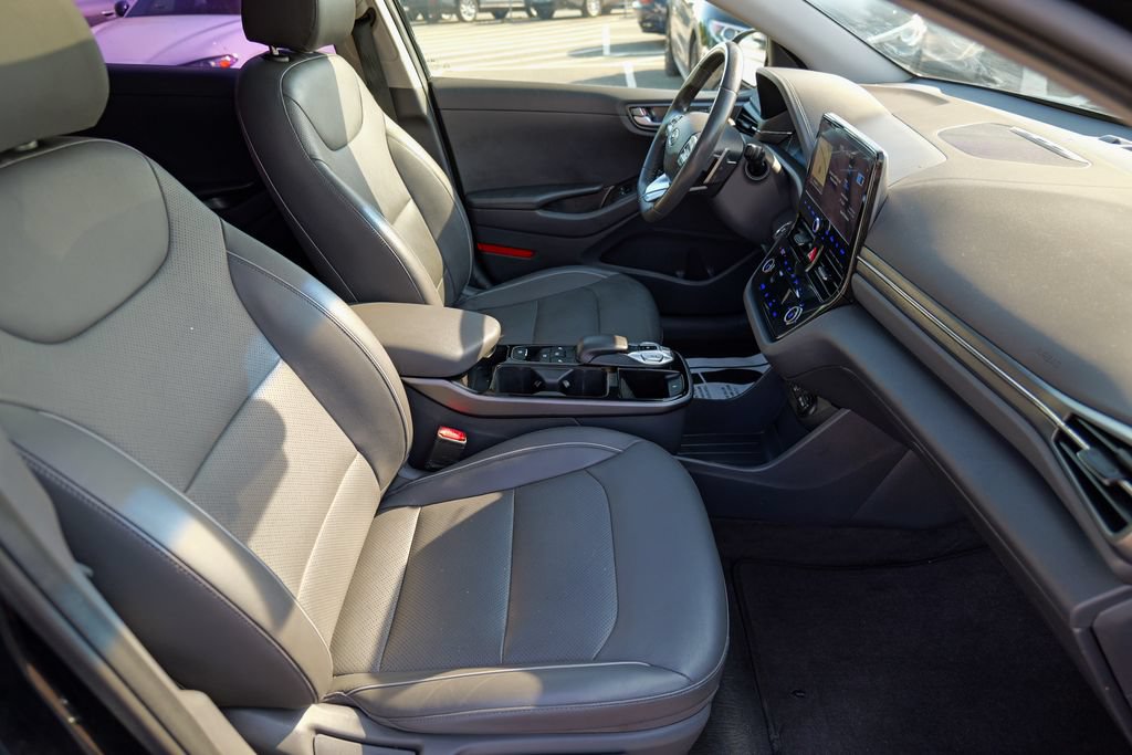Used 2020 Hyundai Ioniq Limited FWD image 36