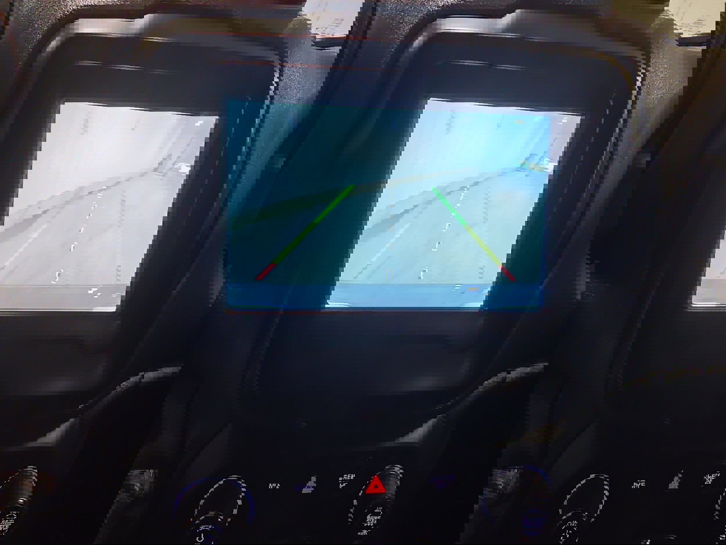 Used 2018 Jeep Renegade Latitude w/ Cold Weather Group image 19