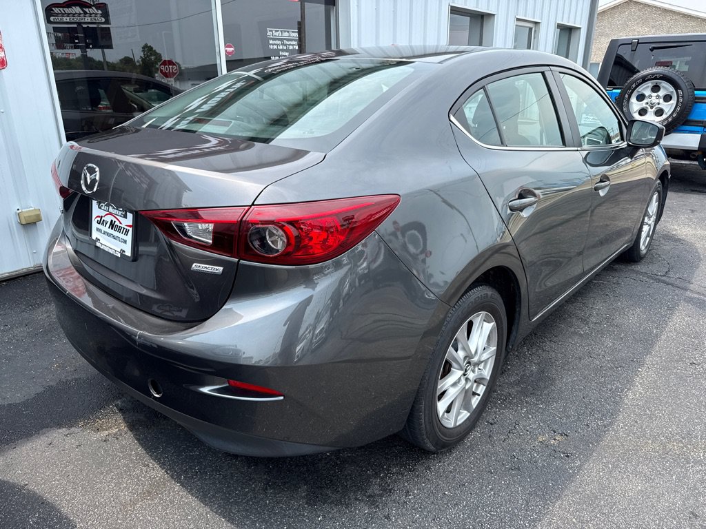 Used 2018 MAZDA MAZDA3 Sport w/ Preferred Equipment Package FWD image 5