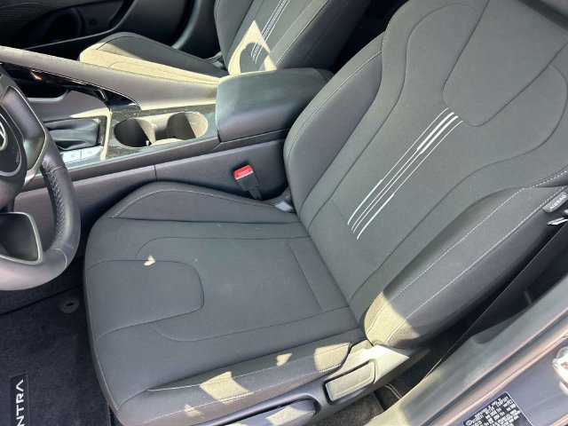 Used 2024 Hyundai Elantra SEL w/ Convenience Package FWD image 24