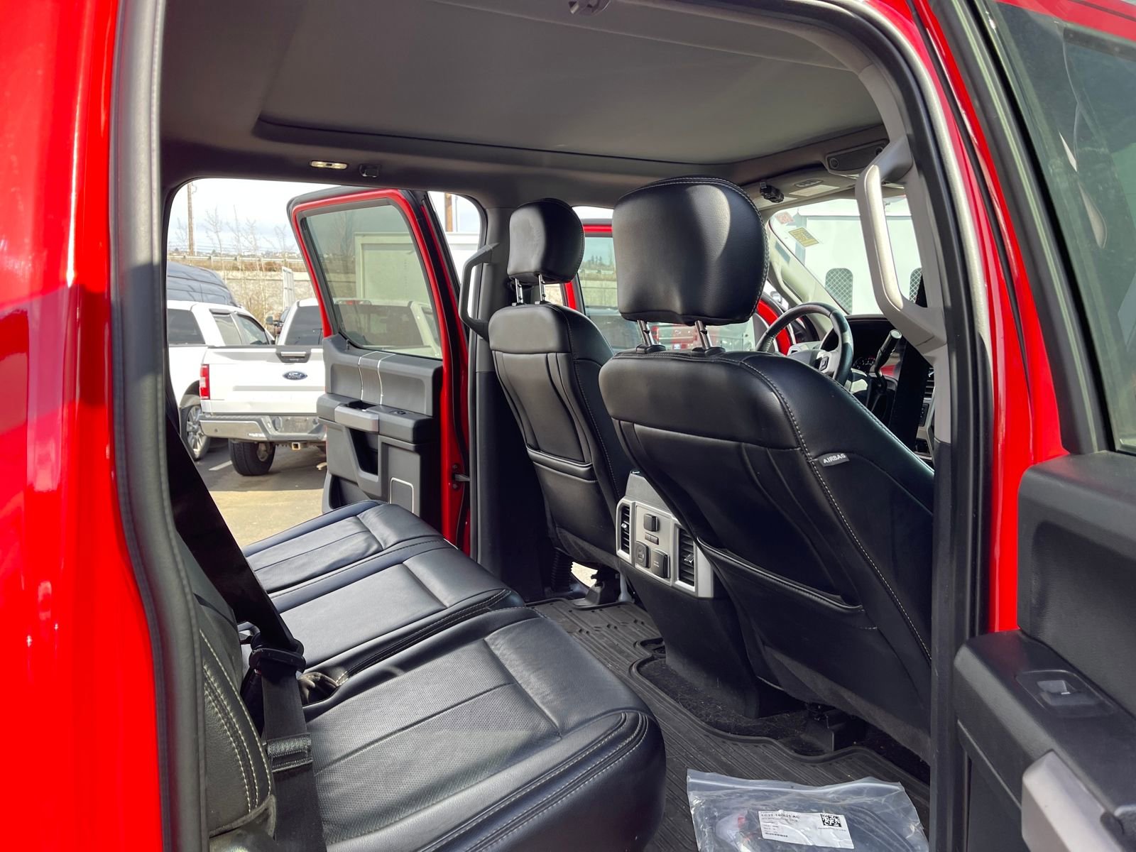 Used 2020 Ford F350 Lariat w/ Lariat Ultimate Package image 13