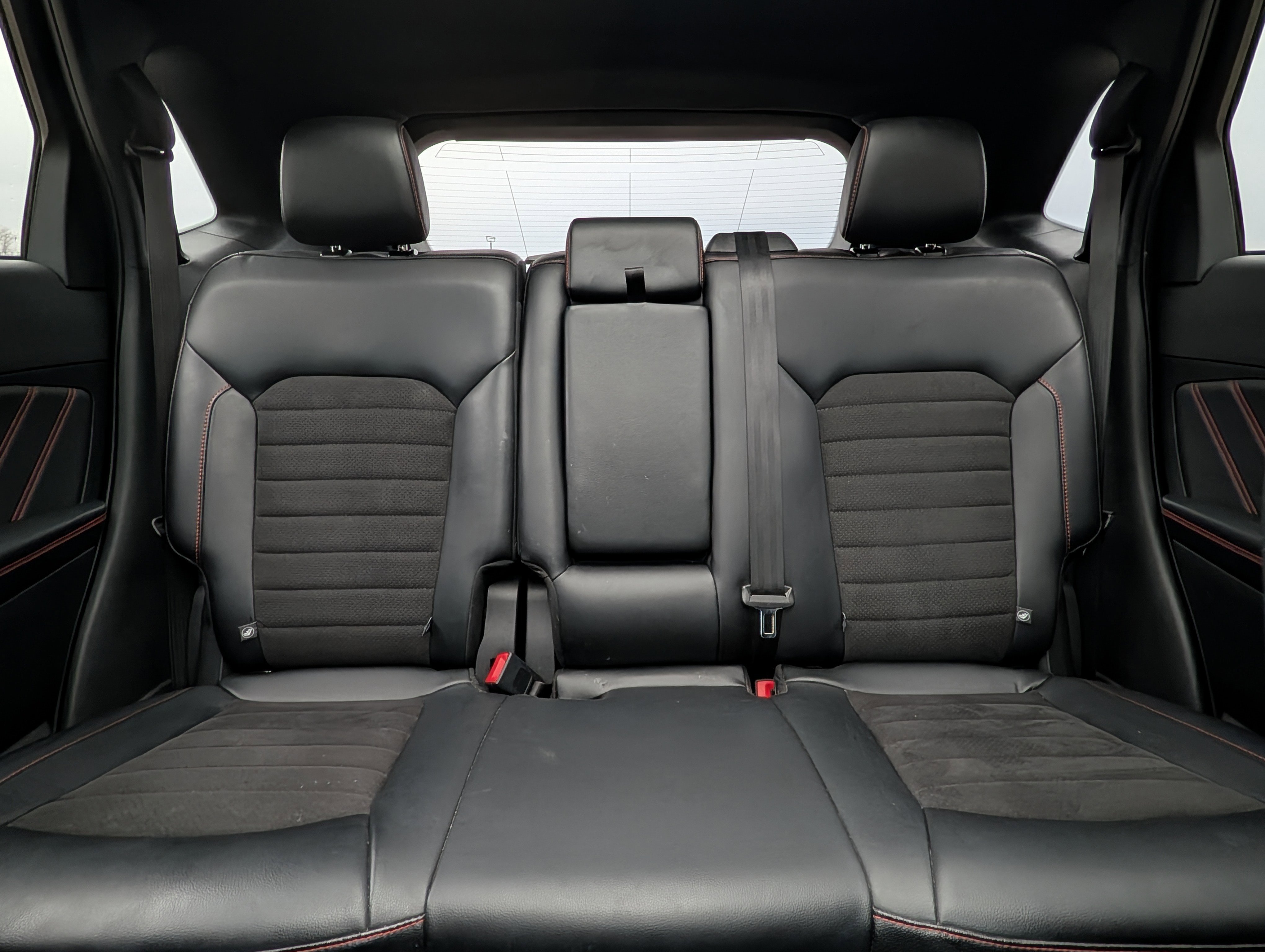 Used 2024 Ford Edge ST-Line image 29