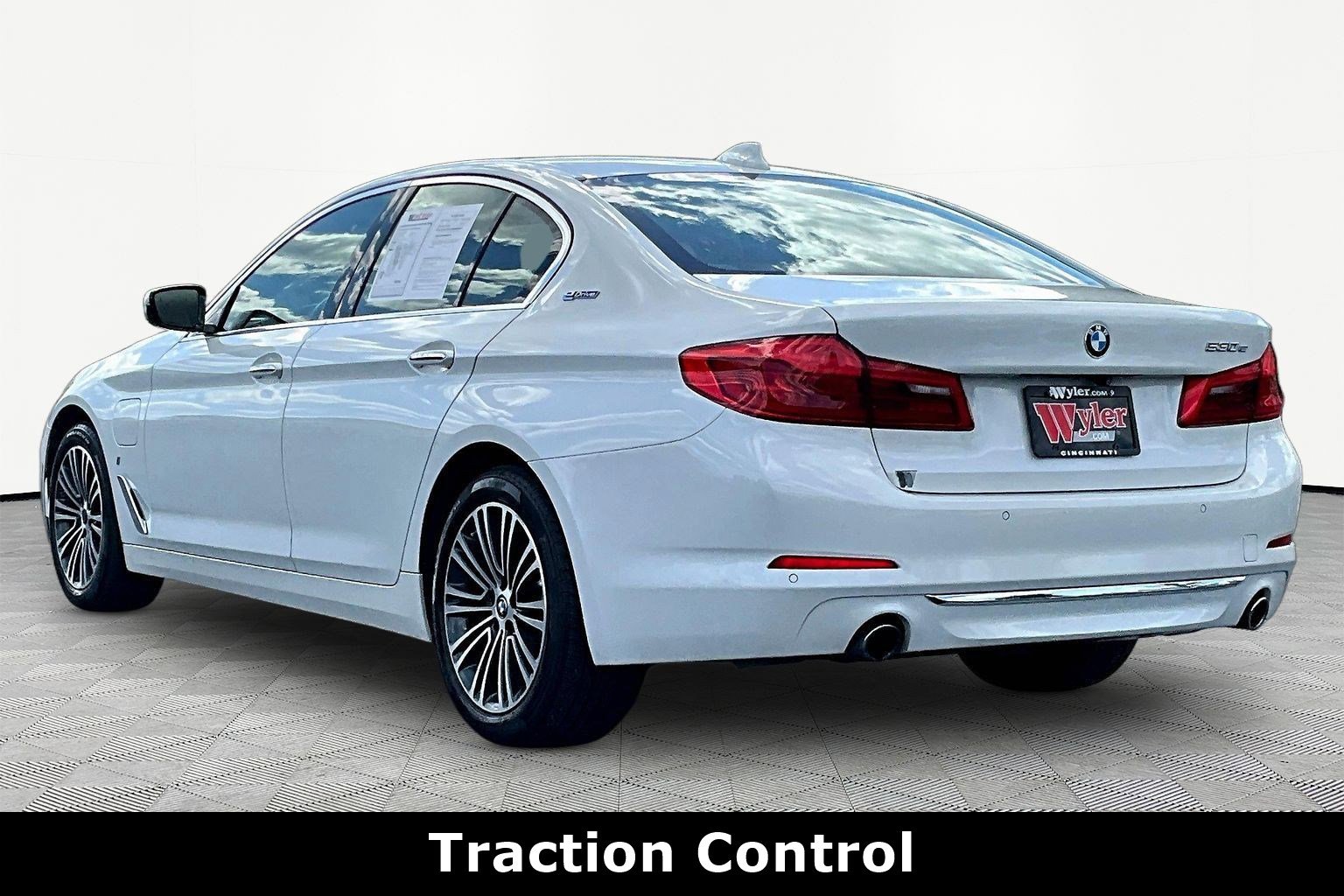 Used 2018 BMW 530e RWD image 4