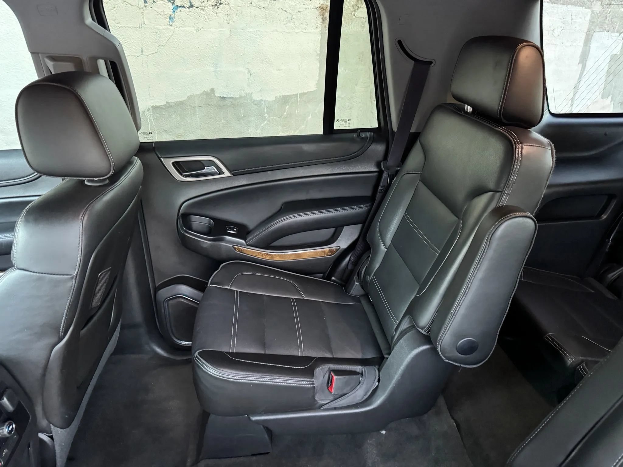 Used 2016 GMC Yukon Denali w/ Open Road Package RWD image 25