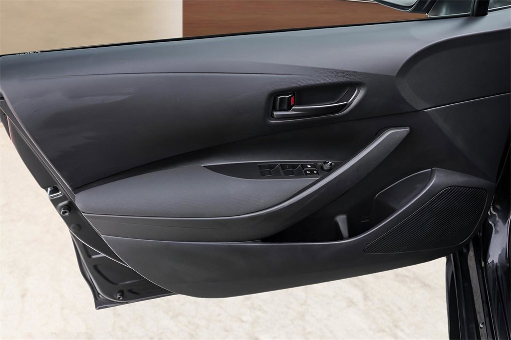Used 2022 Toyota Corolla LE image 27