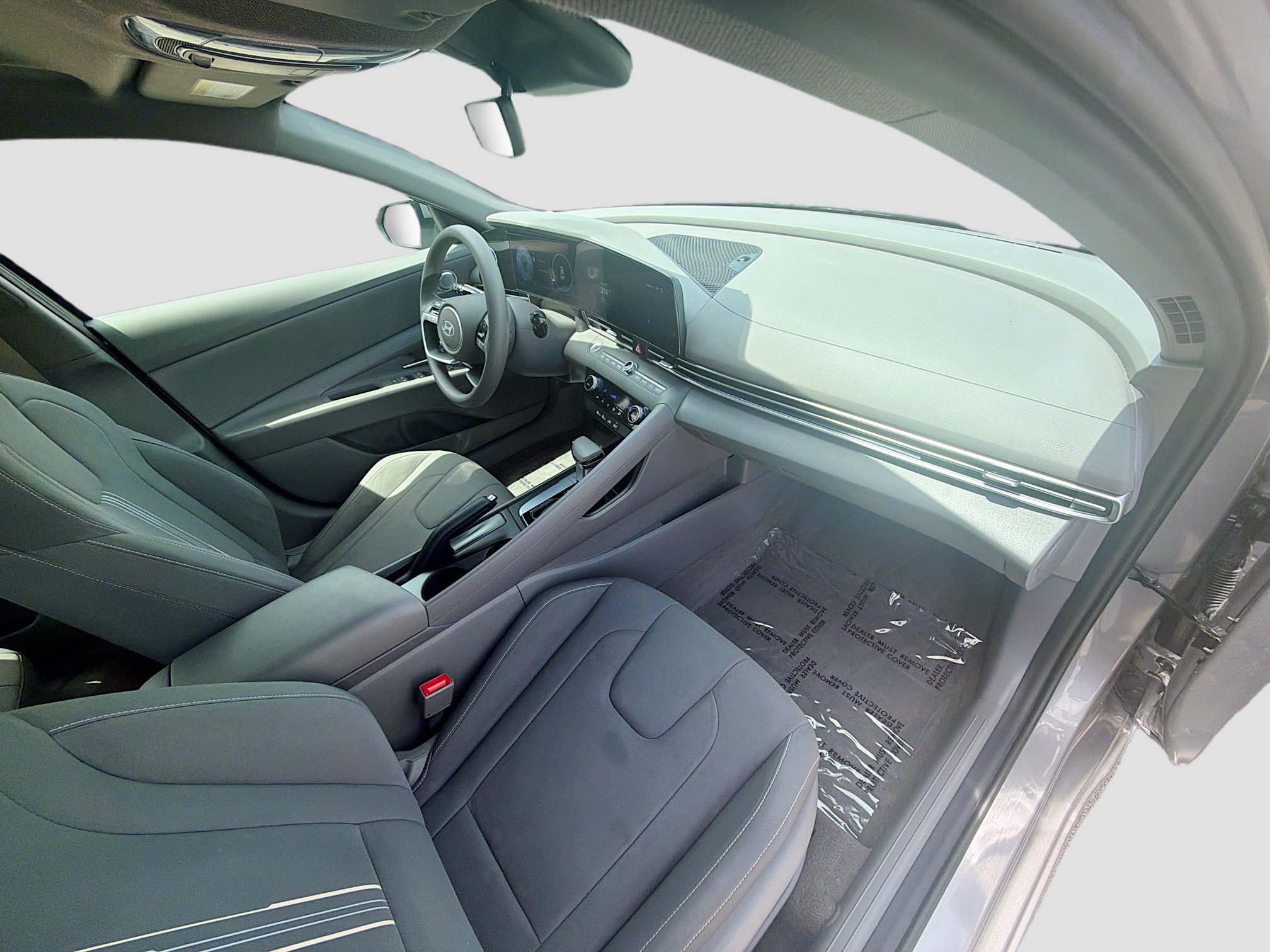 Used 2024 Hyundai Elantra SEL FWD image 29