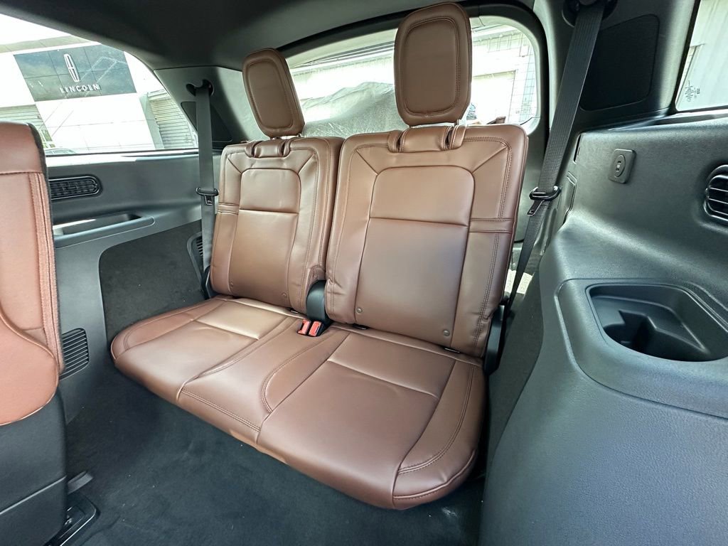 New 2026 Lincoln Aviator Reserve w/ Luxury Package AWD/4WD image 21