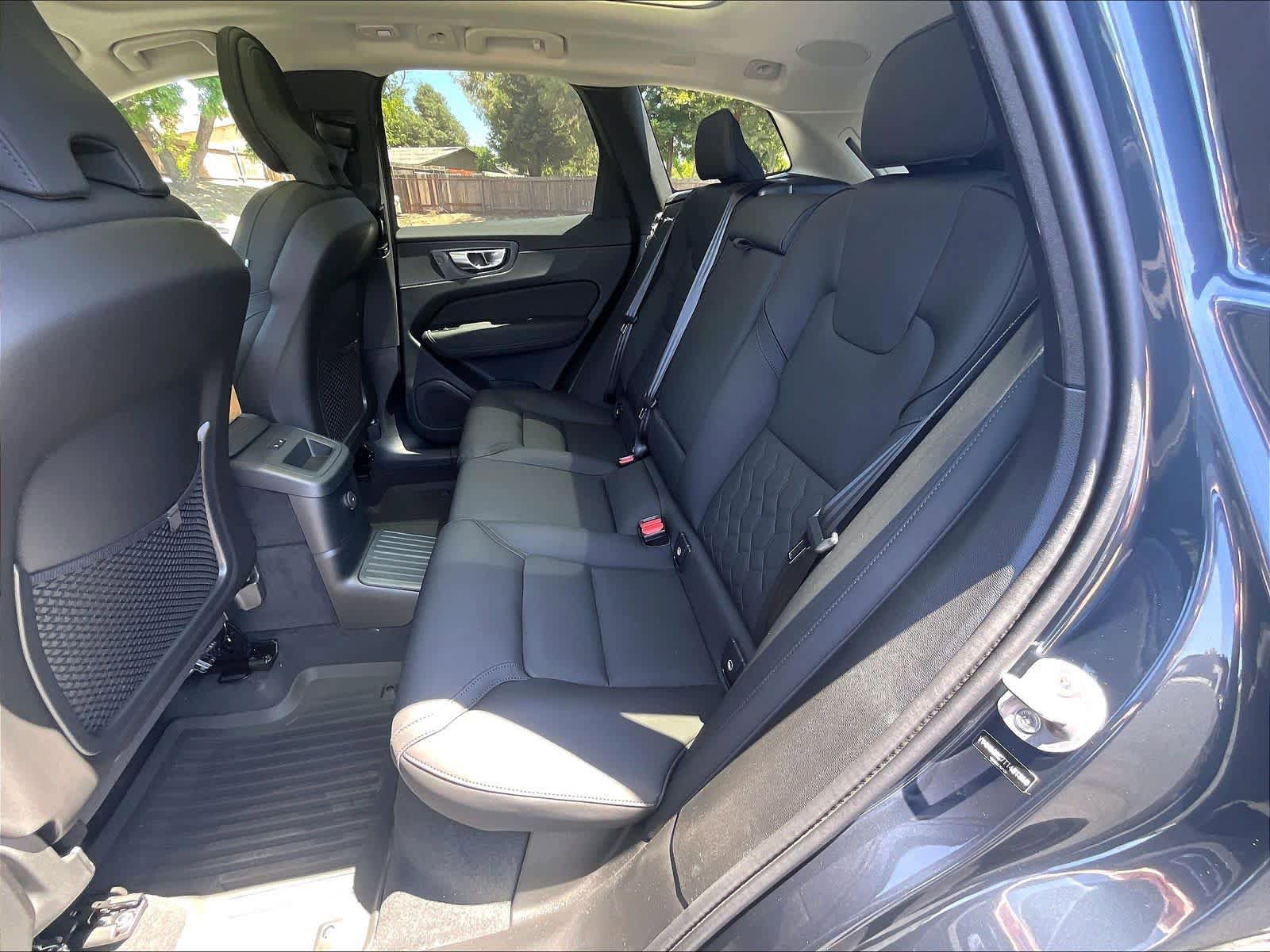 New 2026 Volvo XC60 T8 Plus w/ Climate Package AWD/4WD image 12