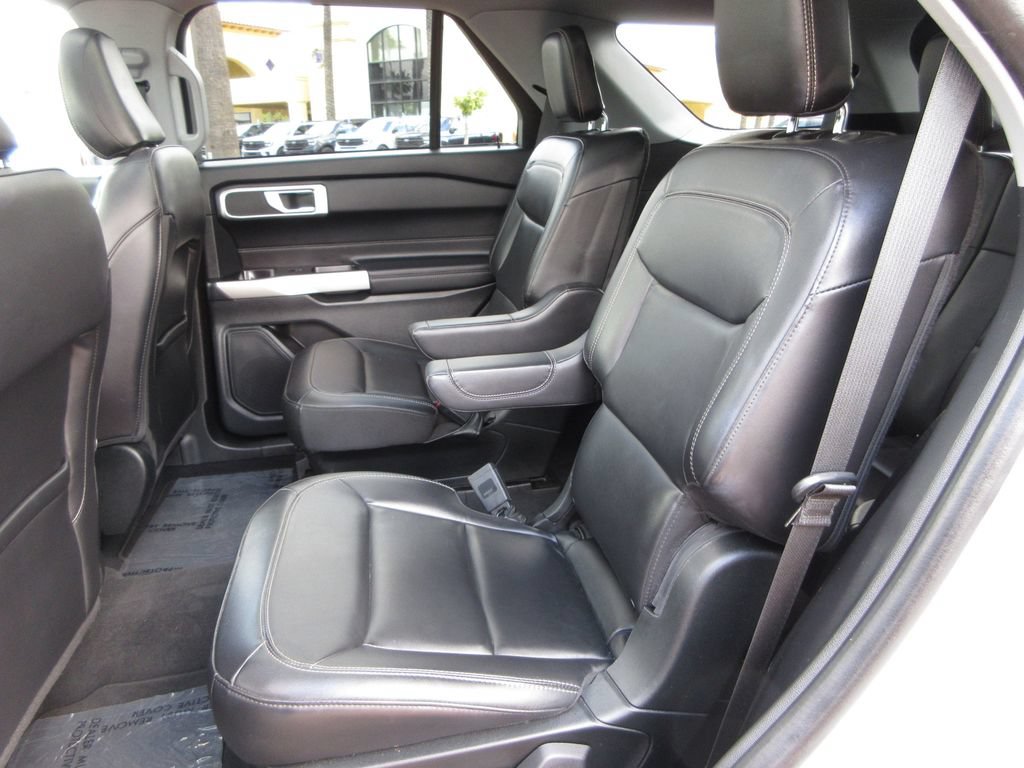Certified 2023 Ford Explorer XLT w/ Equipment Group 202A AWD/4WD image 25