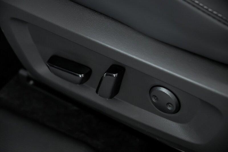 New 2026 Mitsubishi Outlander LE FWD image 17