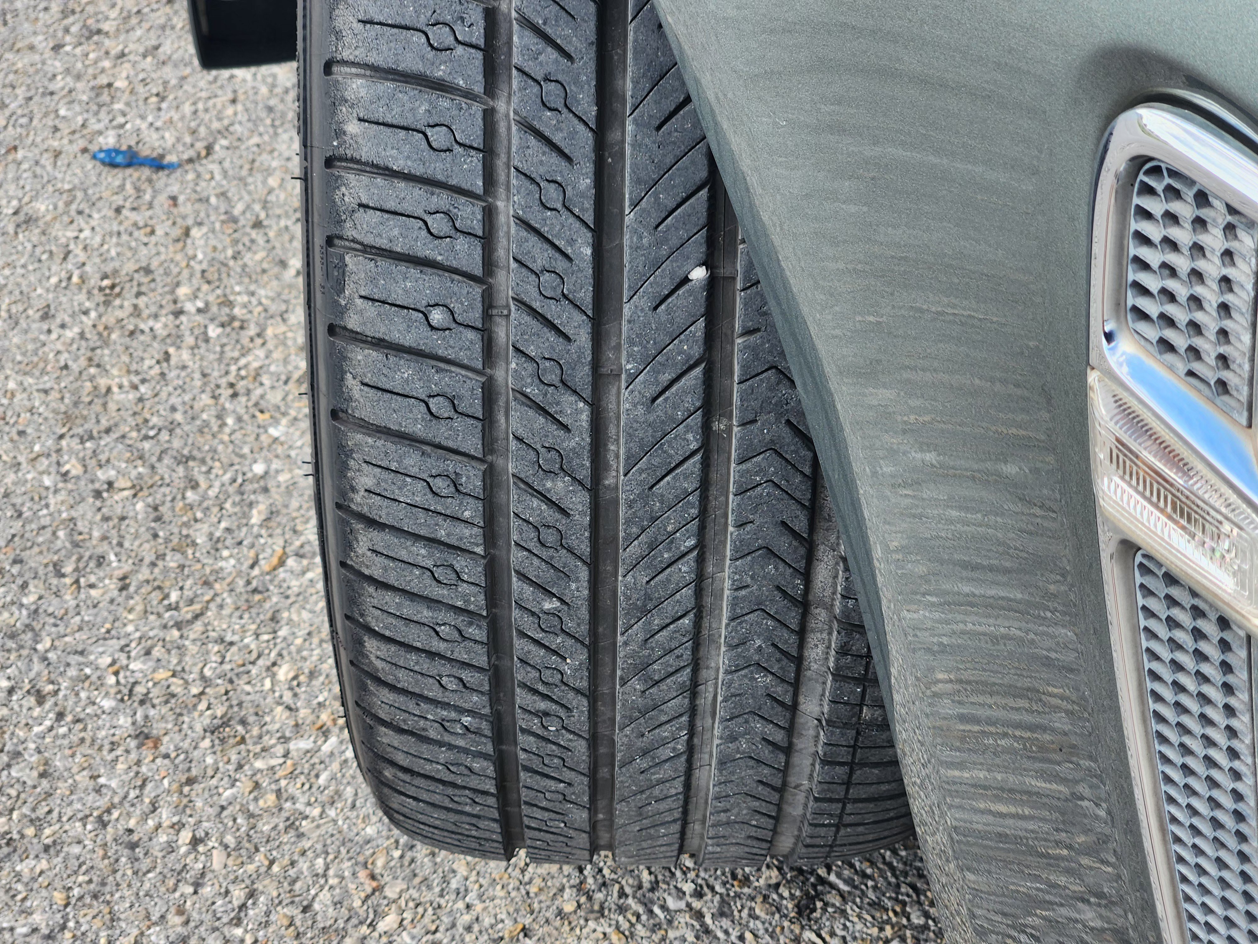 Used 2014 Chevrolet SS RWD image 11