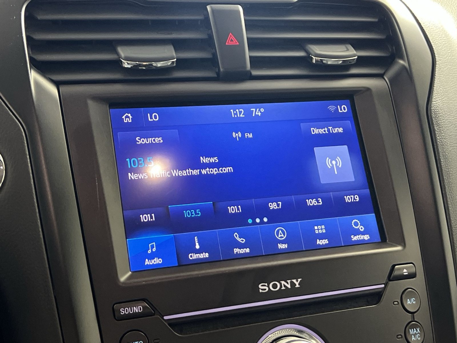 Used 2020 Ford Fusion Energi Titanium FWD image 19