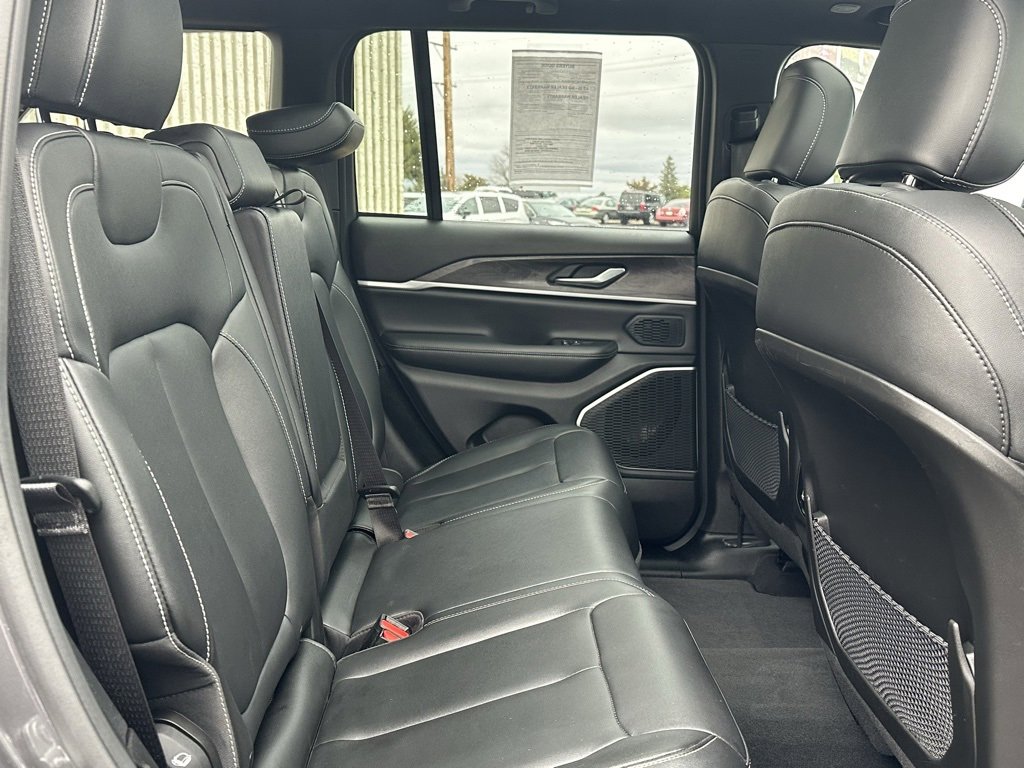 Used 2024 Jeep Grand Cherokee Limited 4xe image 17