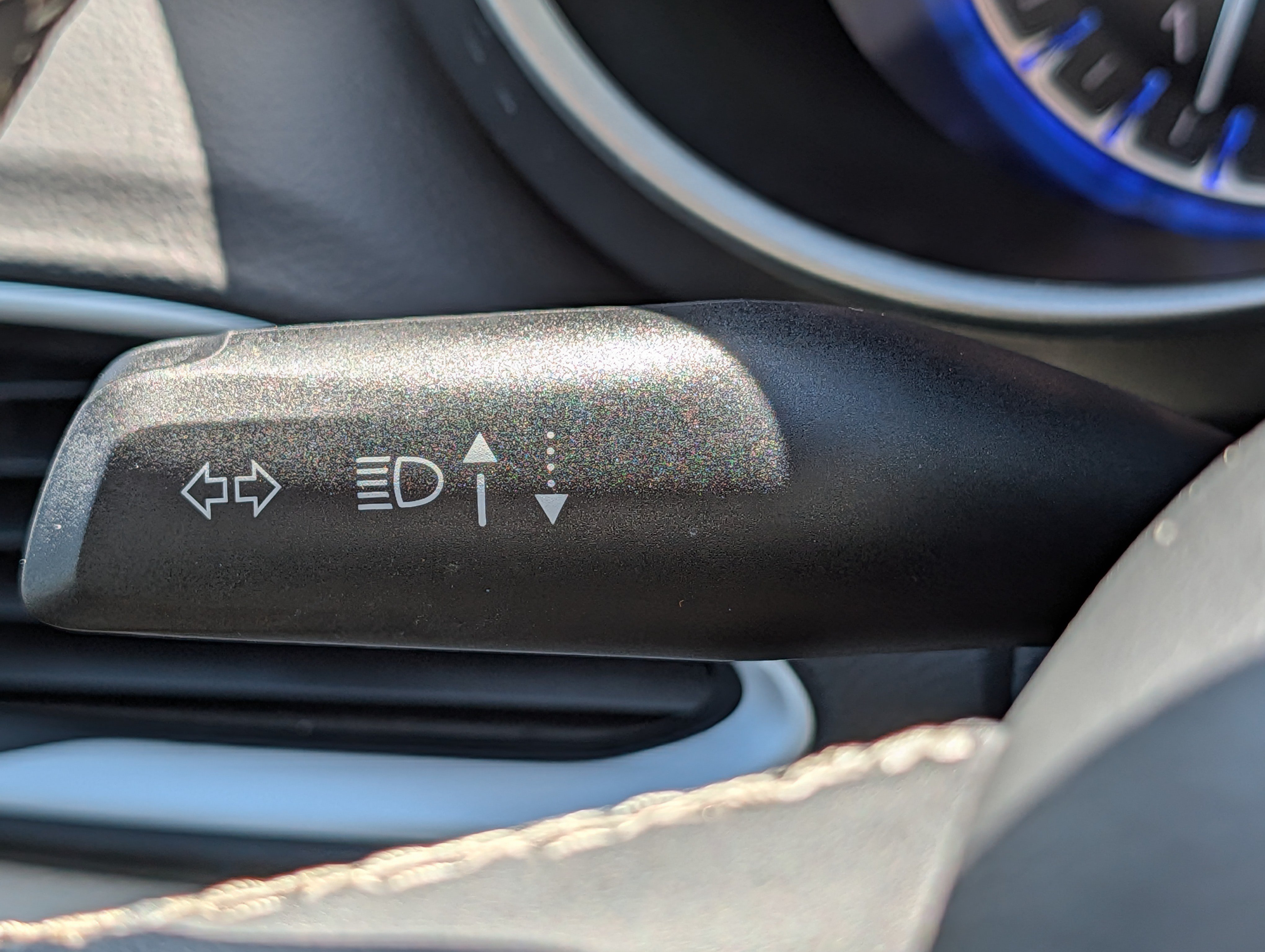 Used 2024 Chrysler Pacifica Touring-L FWD image 32