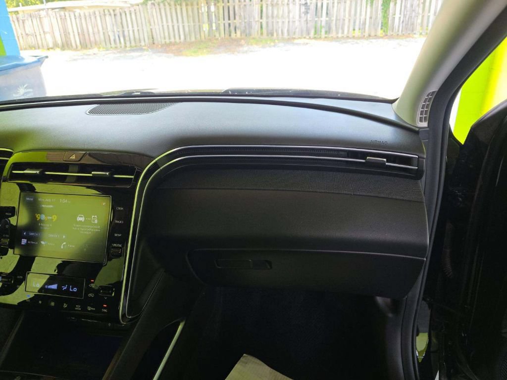 Used 2022 Hyundai Tucson SEL w/ Cargo Package AWD/4WD image 2
