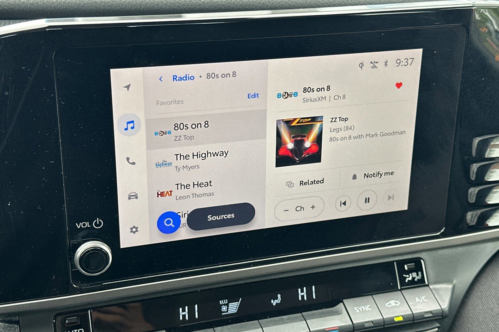 Used 2025 Toyota Camry LE image 17