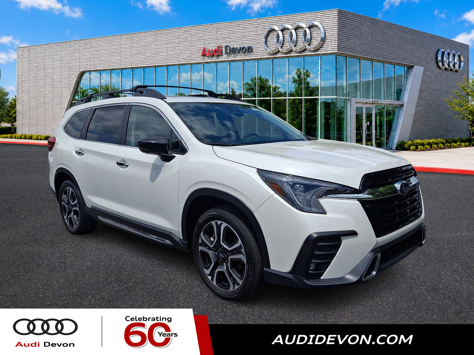 Used 2024 Subaru Ascent Touring AWD/4WD image 1