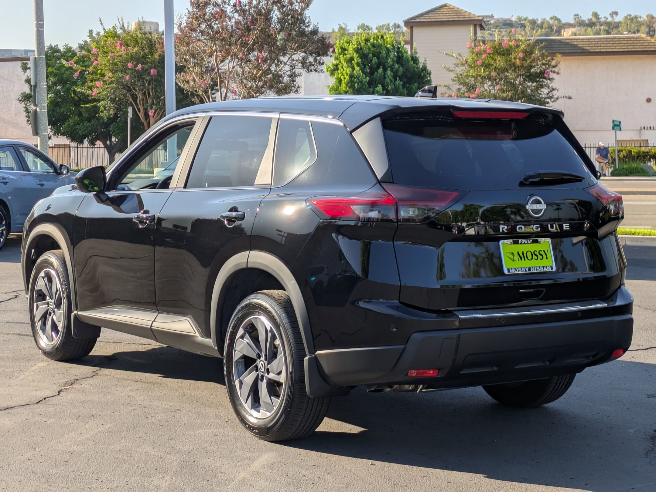 New 2026 Nissan Rogue SV image 7
