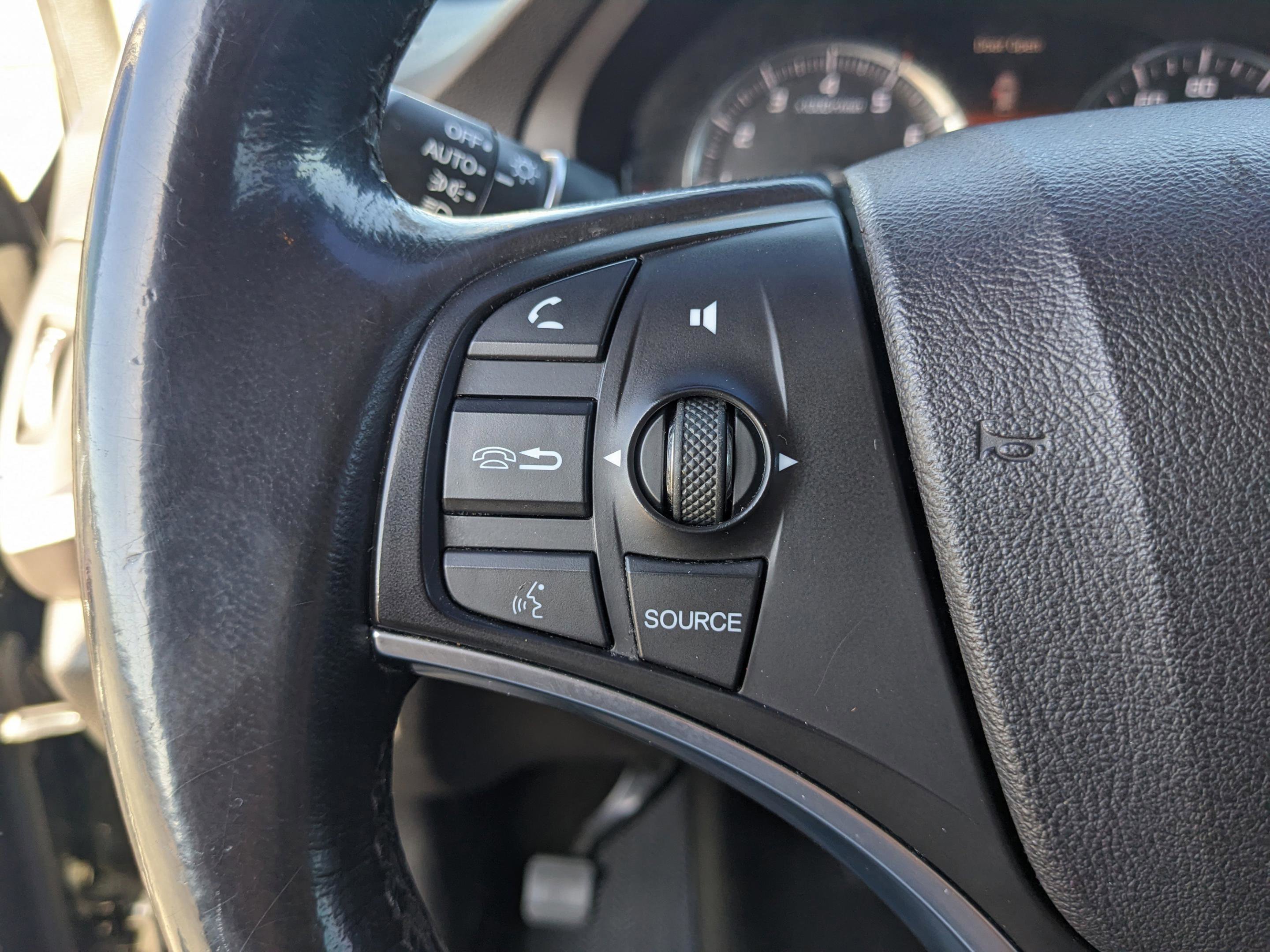 Used 2016 Acura MDX SH-AWD image 30