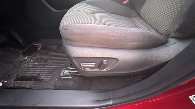 Used 2024 Toyota Highlander LE image 27