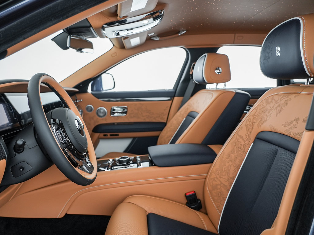 New 2027 Rolls-Royce Ghost Black Badge AWD/4WD image 16