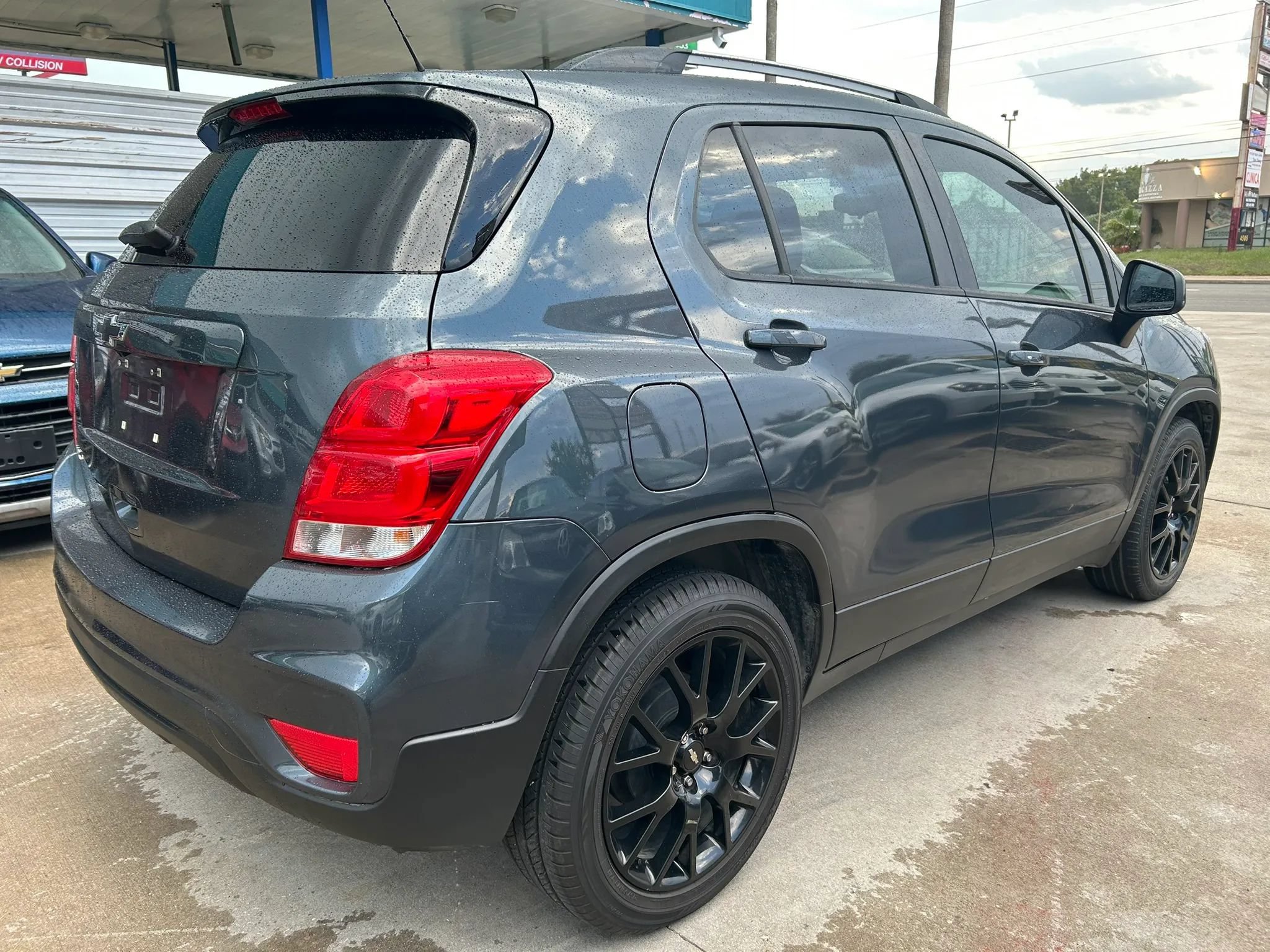 Used 2021 Chevrolet Trax LT w/ Sport Edition FWD image 5