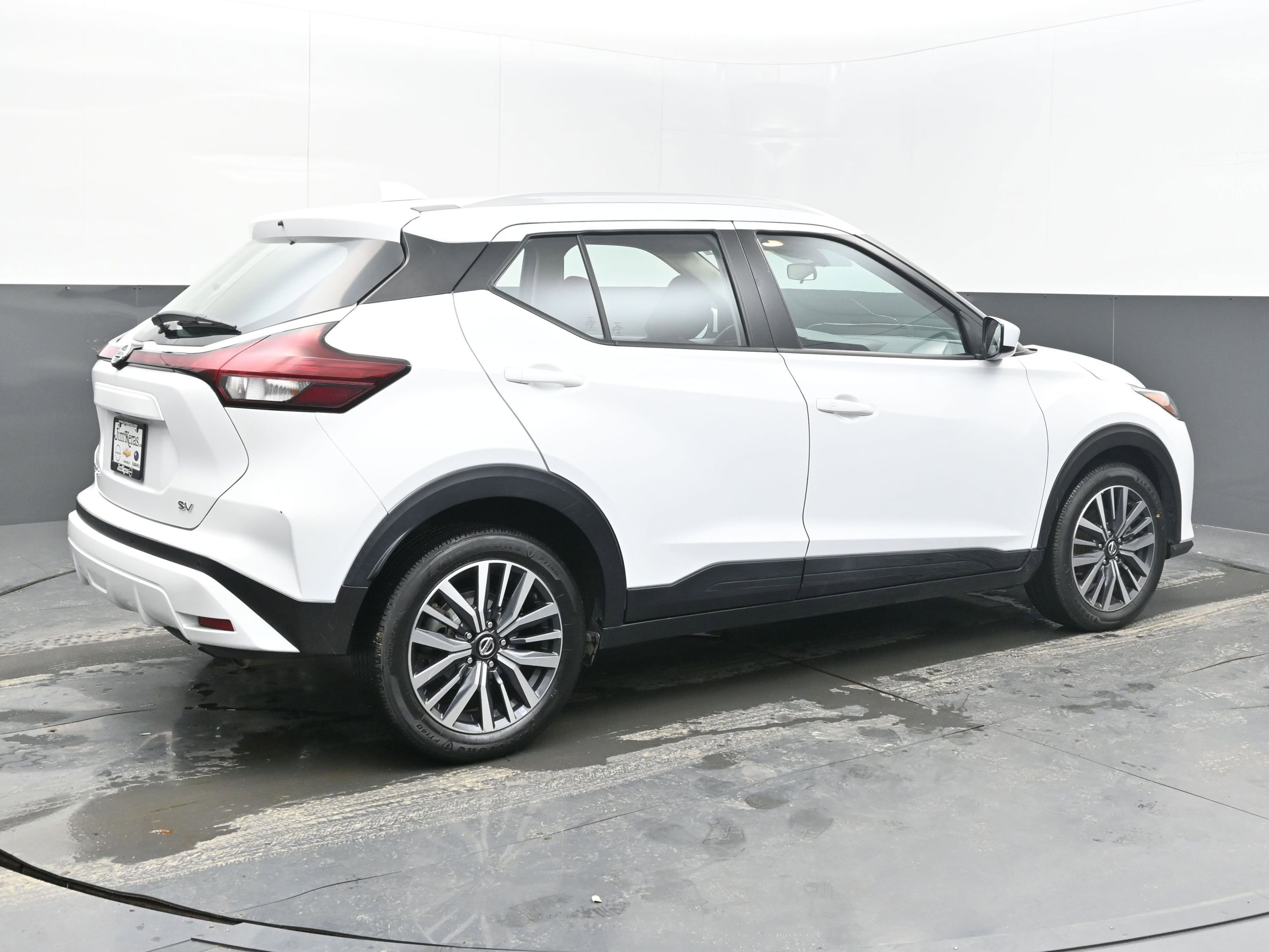 Certified 2021 Nissan Kicks SV image 7