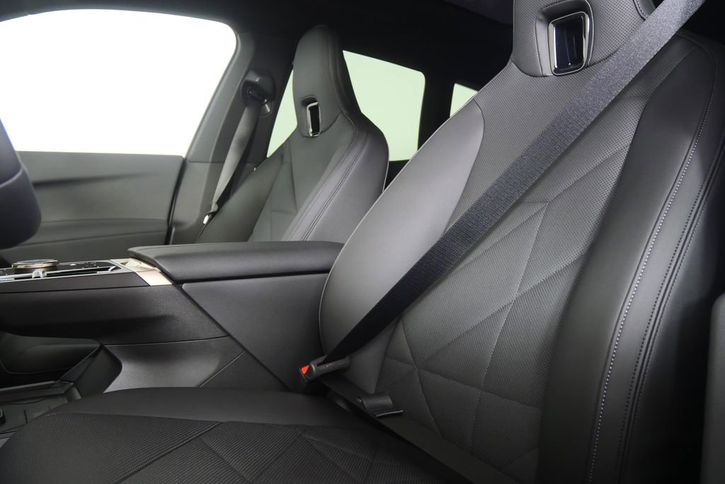 New 2026 BMW iX xDrive60 AWD/4WD image 11